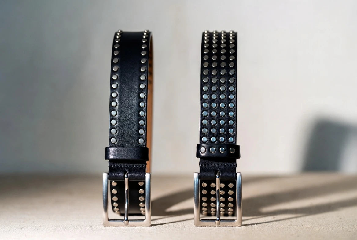 Comparison of light and dense stud patterns with different buckle scales